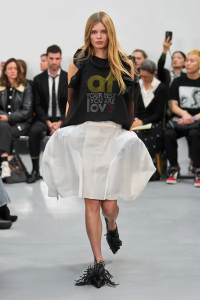 Look 5